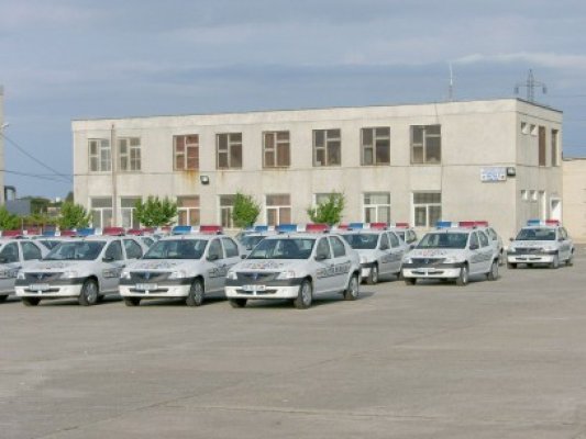 Patru adolescenţi au dat cu subsemnatul la Poliţie după ce au lăsat un bloc întreg fără semnal la televizor